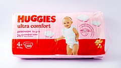 Huggies Ultra Comfort 4+ Qız Uşaqları üçün Bez 60əd